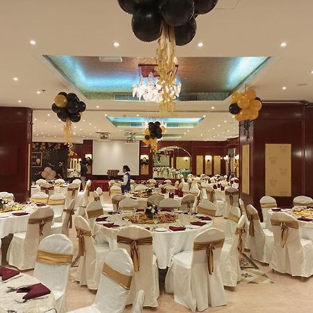Royal Concorde Hotel & Suite Dubaï Extérieur photo