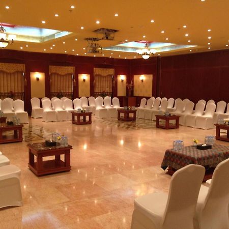 Royal Concorde Hotel & Suite Dubaï Extérieur photo