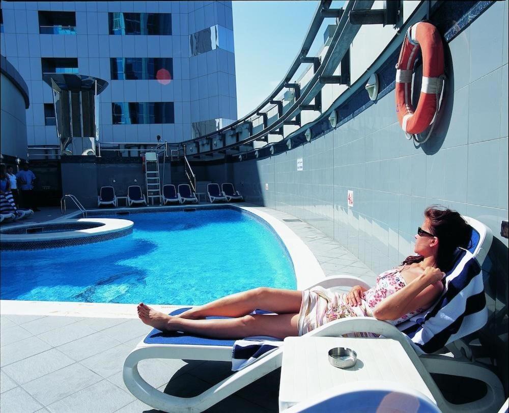Royal Concorde Hotel & Suite Dubaï Extérieur photo