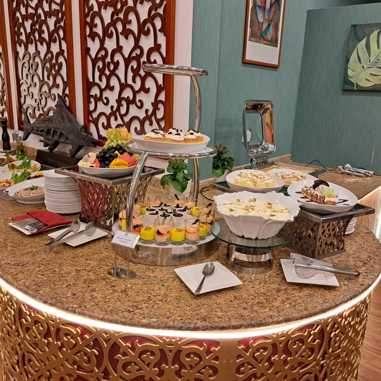 Royal Concorde Hotel & Suite Dubaï Extérieur photo