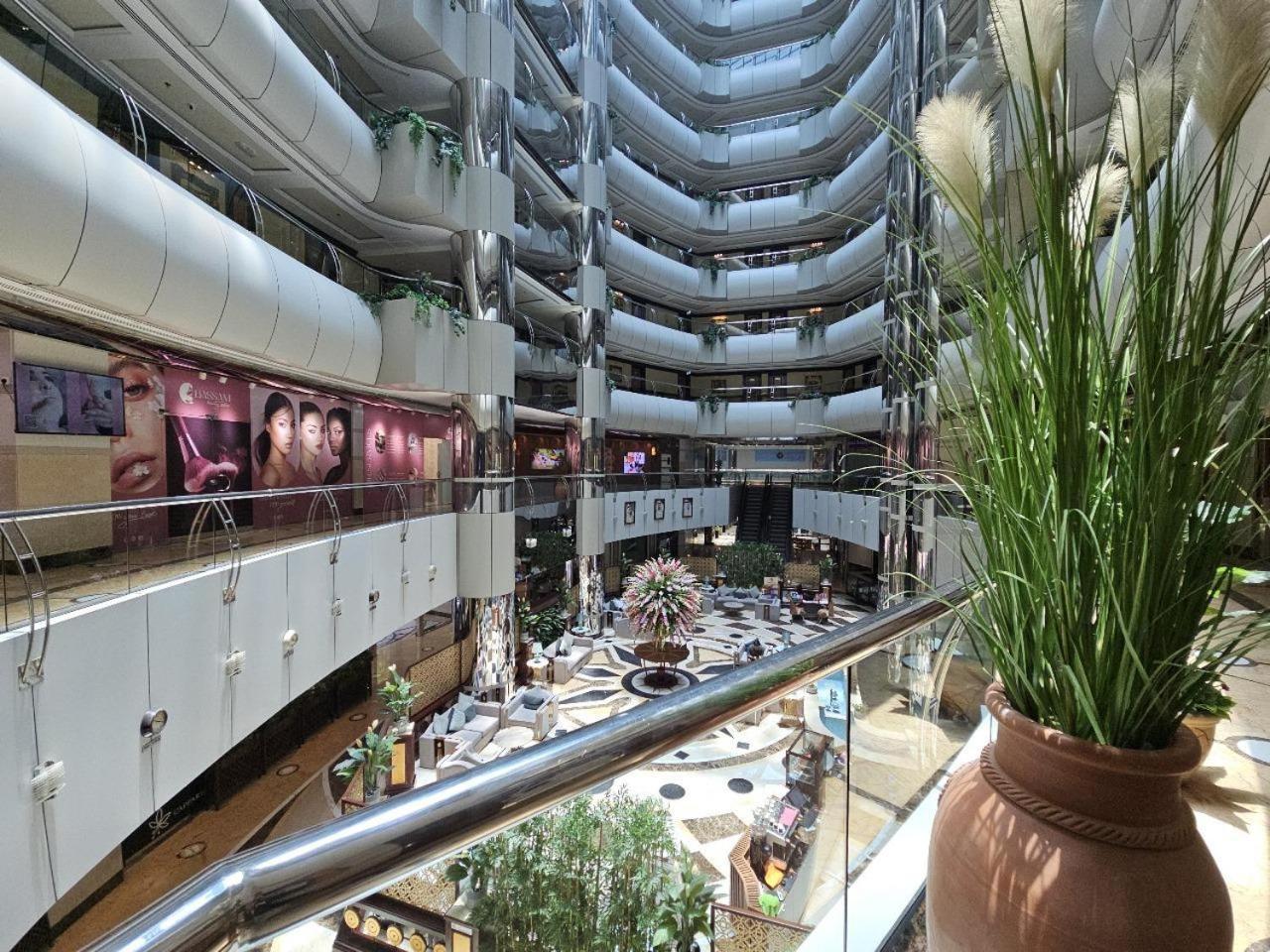 Royal Concorde Hotel & Suite Dubaï Extérieur photo