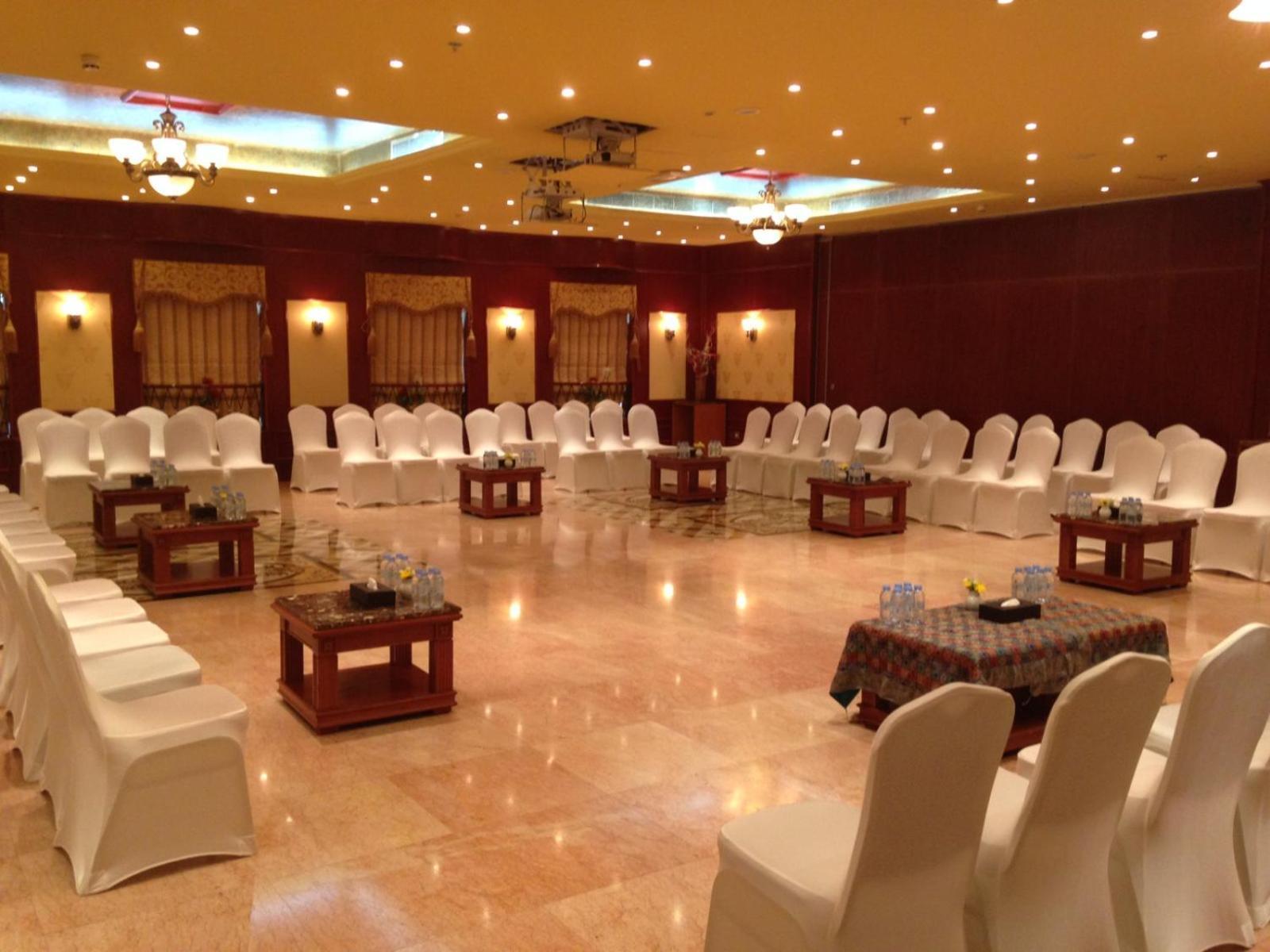 Royal Concorde Hotel & Suite Dubaï Extérieur photo