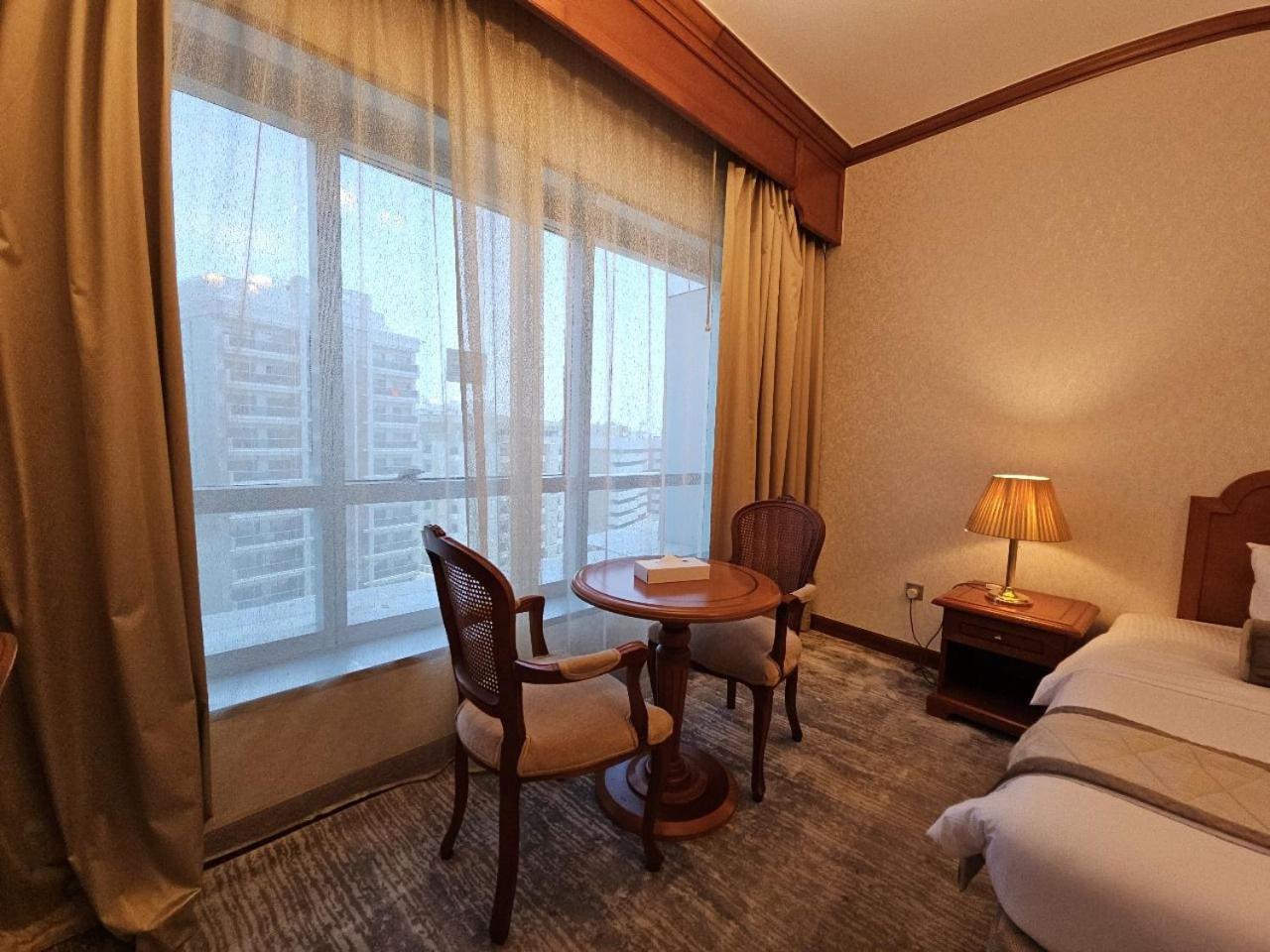 Royal Concorde Hotel & Suite Dubaï Extérieur photo