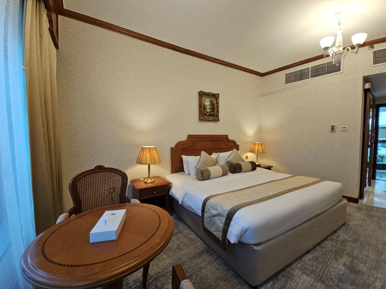 Royal Concorde Hotel & Suite Dubaï Extérieur photo
