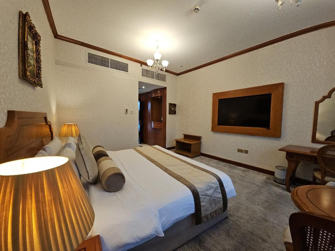 Royal Concorde Hotel & Suite Dubaï Extérieur photo