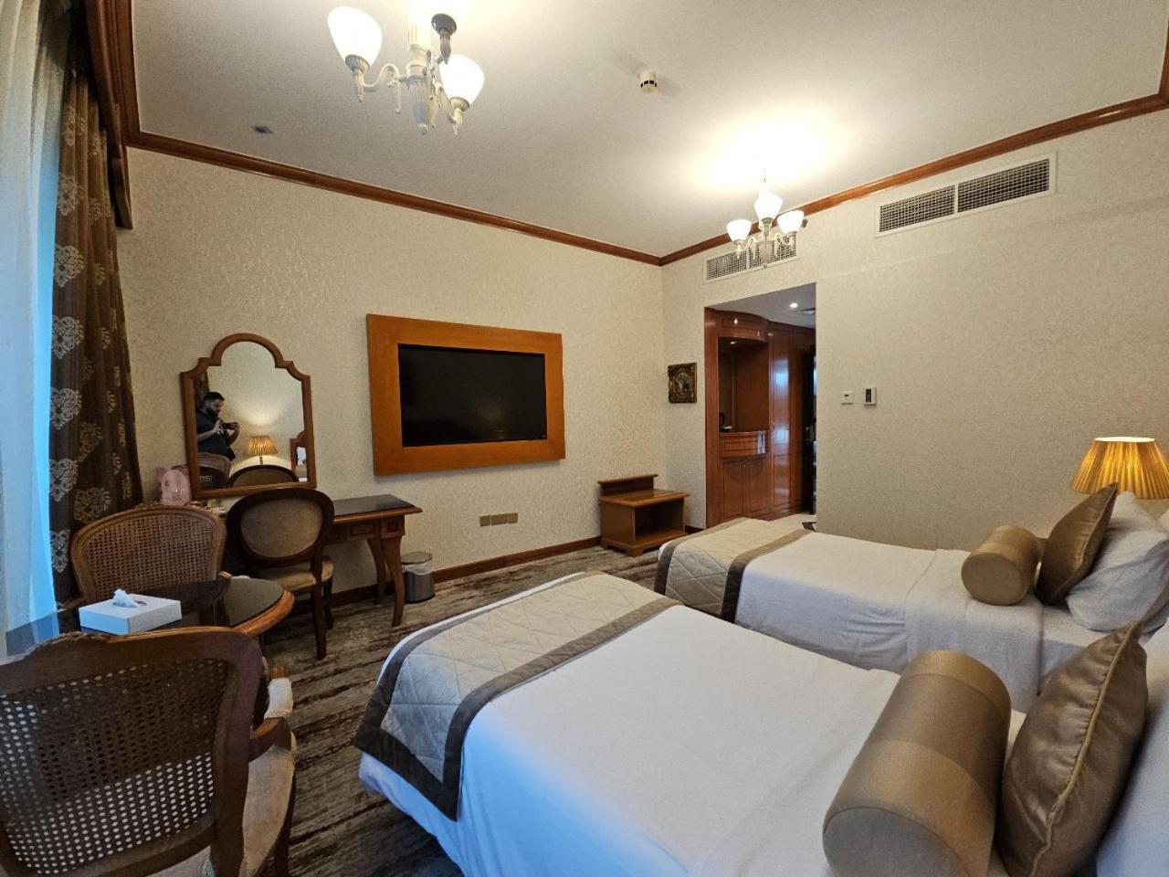 Royal Concorde Hotel & Suite Dubaï Extérieur photo