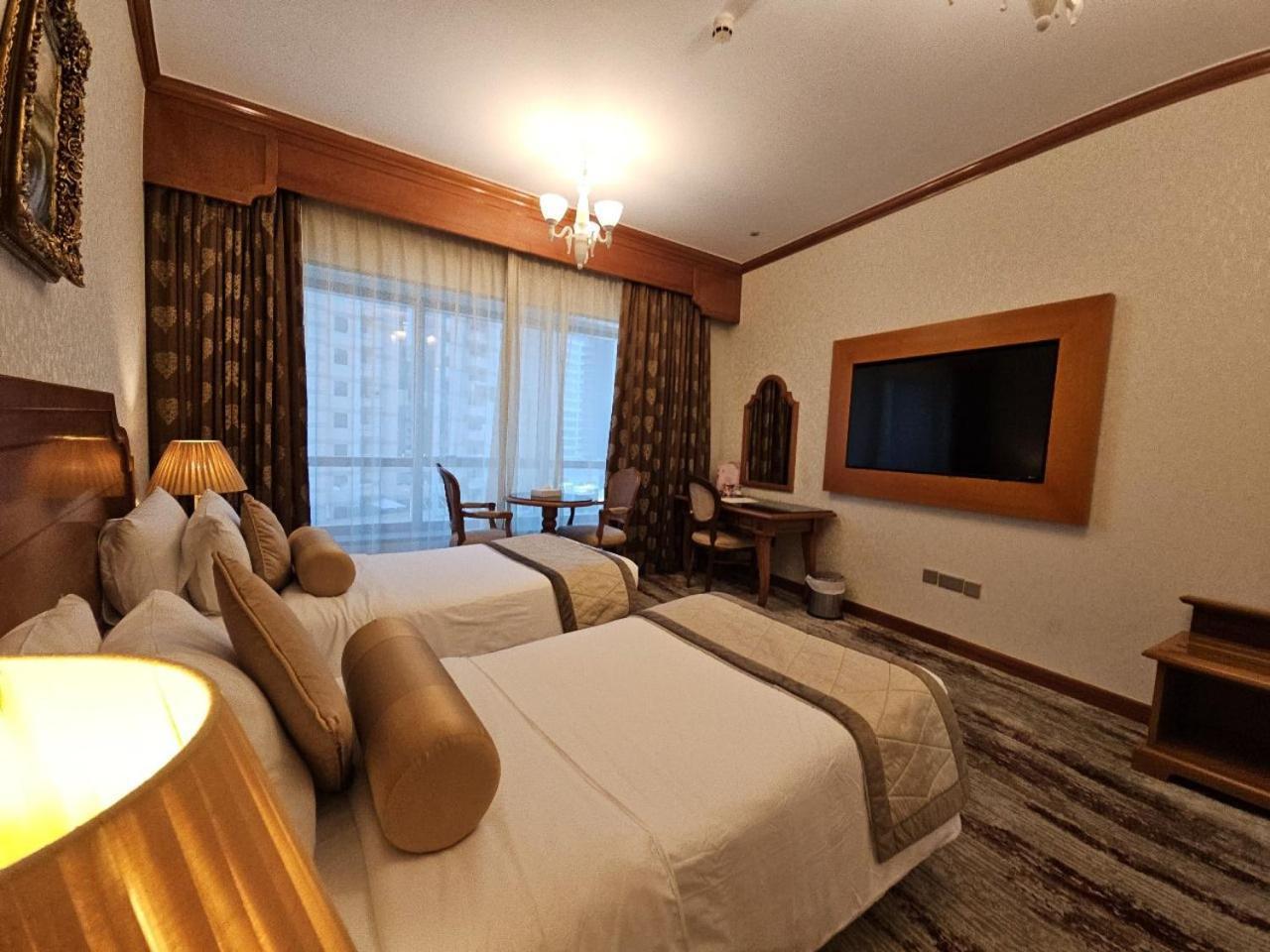 Royal Concorde Hotel & Suite Dubaï Extérieur photo