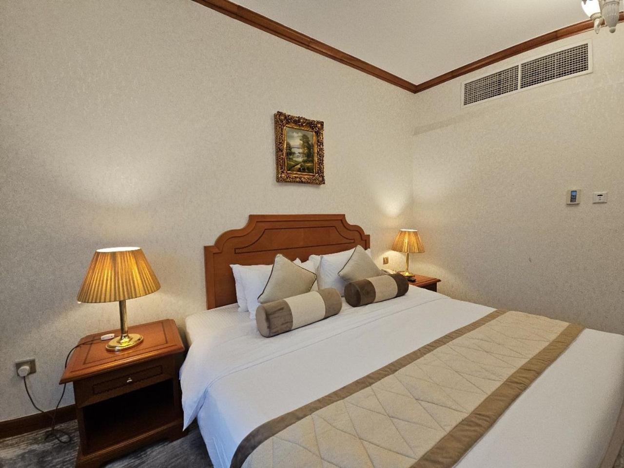 Royal Concorde Hotel & Suite Dubaï Extérieur photo
