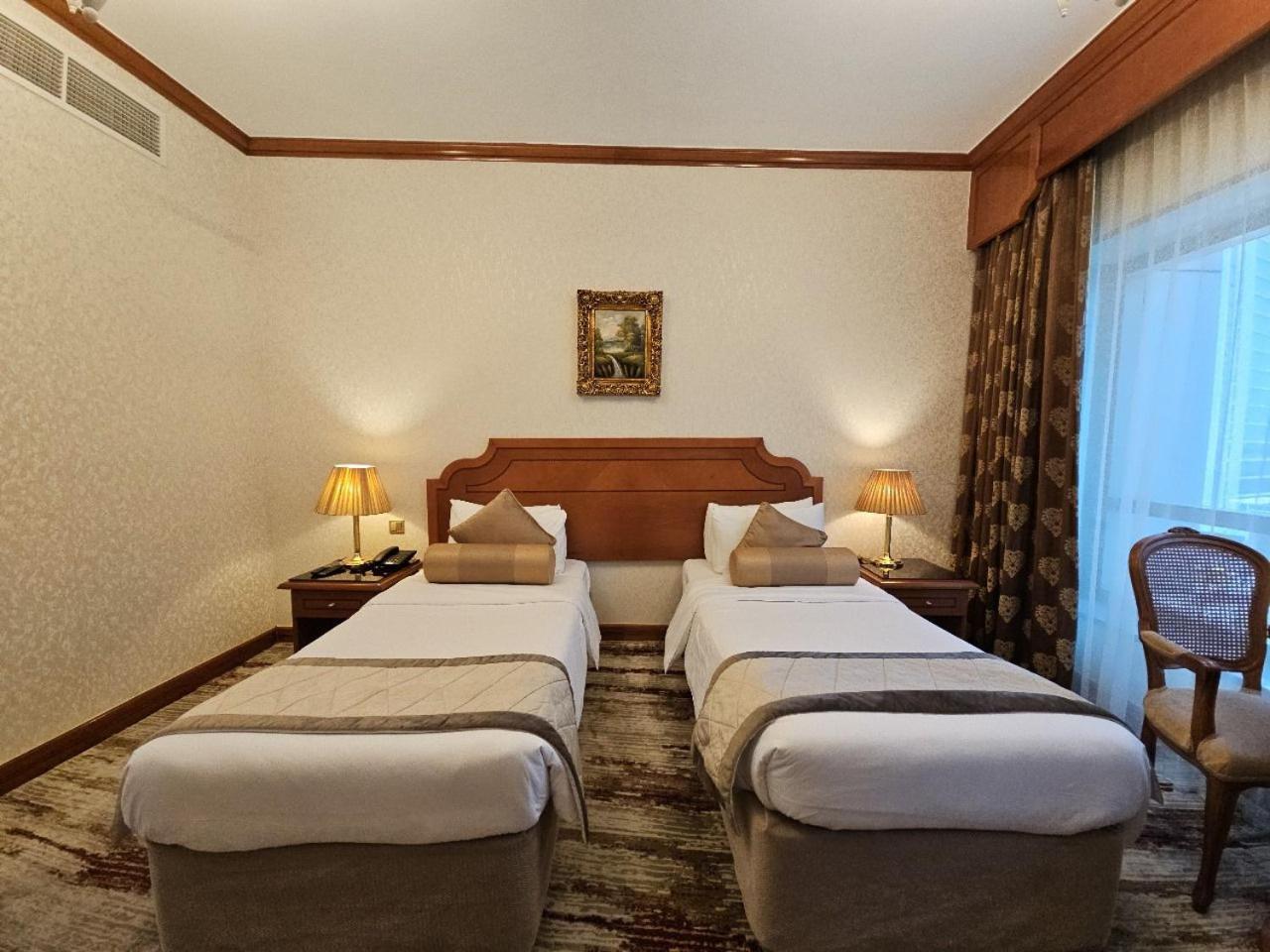 Royal Concorde Hotel & Suite Dubaï Extérieur photo
